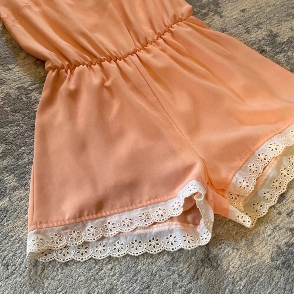 Romper - Picture 2 of 5